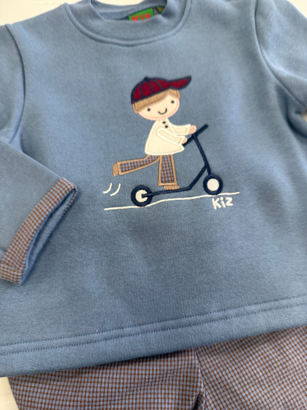 SUDADERA Y SHORT “PATINETE” CC30-126