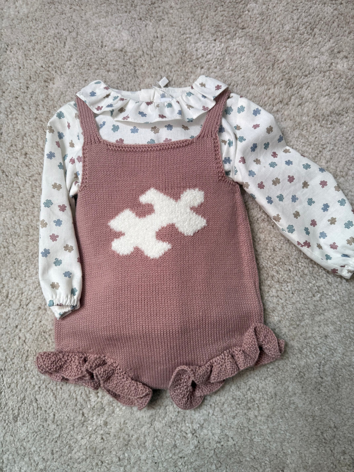 Peto y camisa “puzzle”